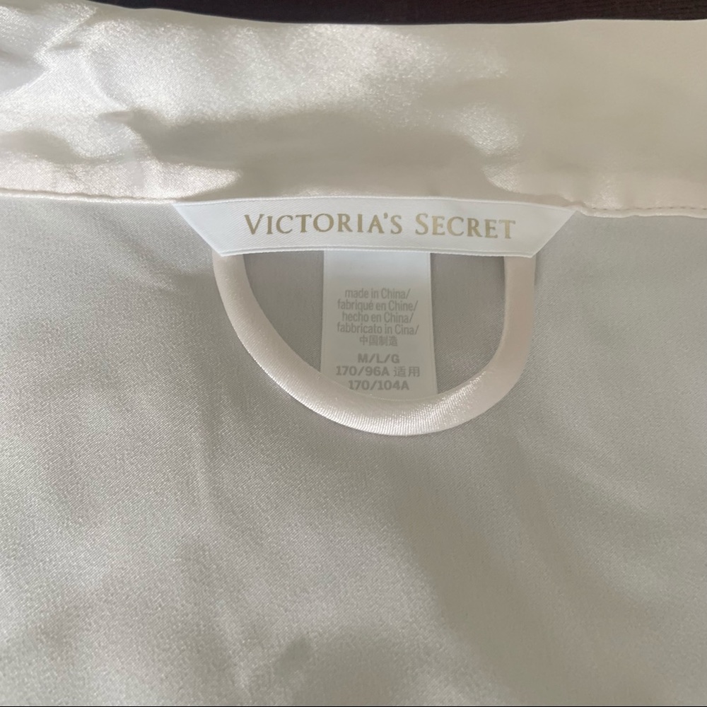 Bride Robe Victoria Secret M/L - Picture 3 of 3